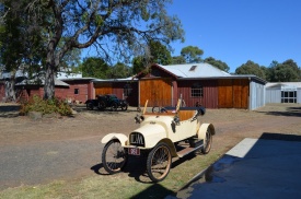 Jarrett 1912 LM & Mansbridge 1911 Rover @ Pastoral Museum.jpg